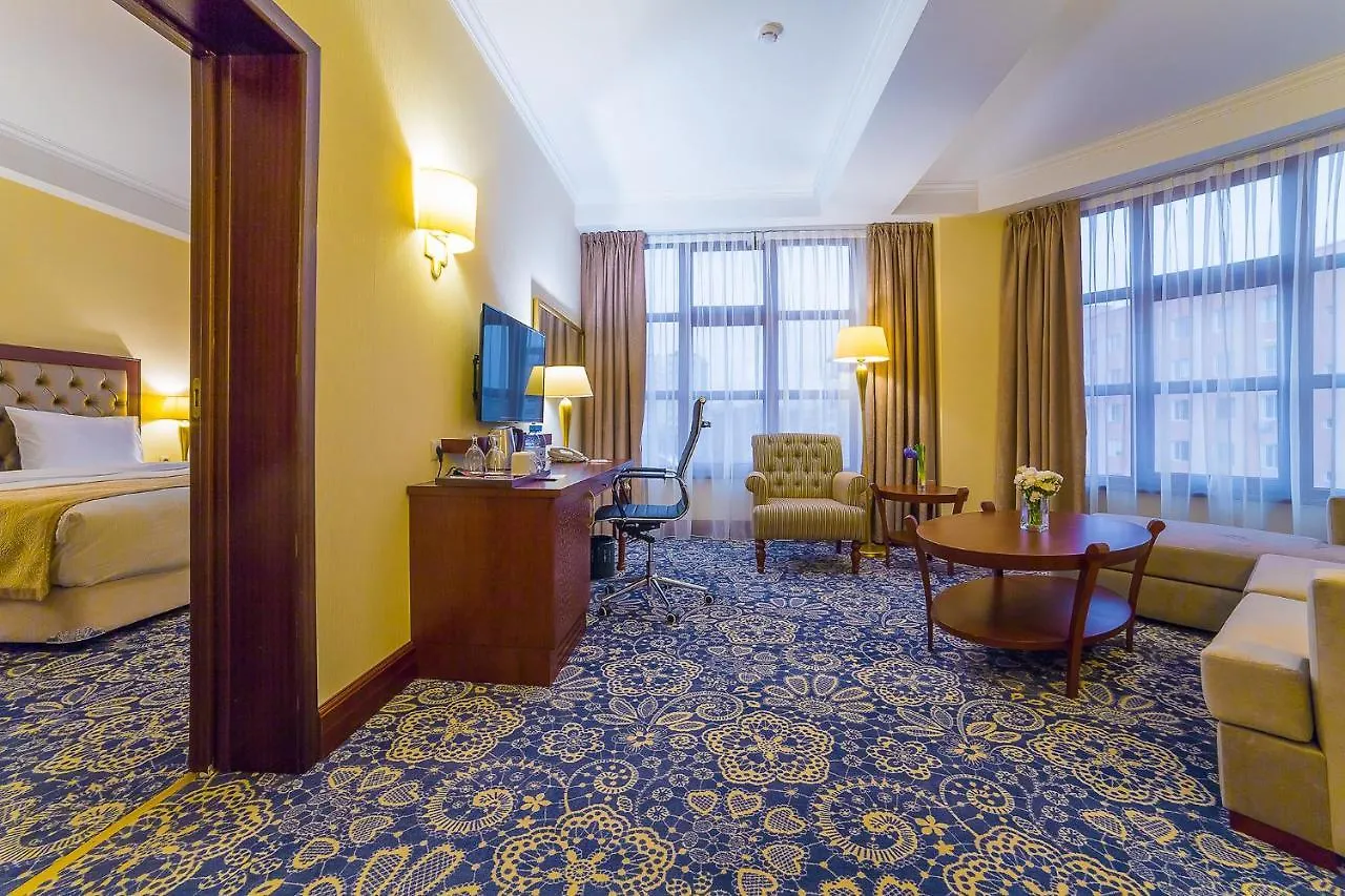 Hotel Ramada By Wyndham Almaty