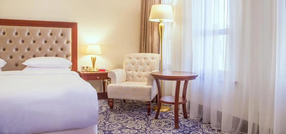 Hotel Ramada By Wyndham Almaty
