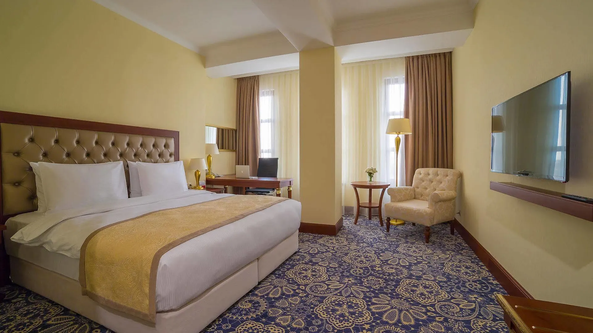 Ramada By Wyndham Almaty Hotel 4*,
